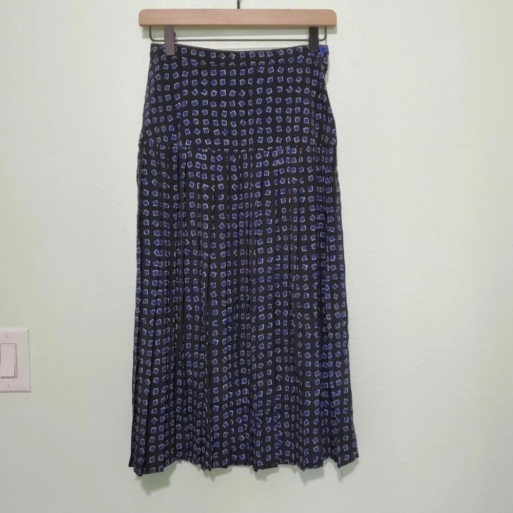 Vintage • Midi Pleated Skirt‎